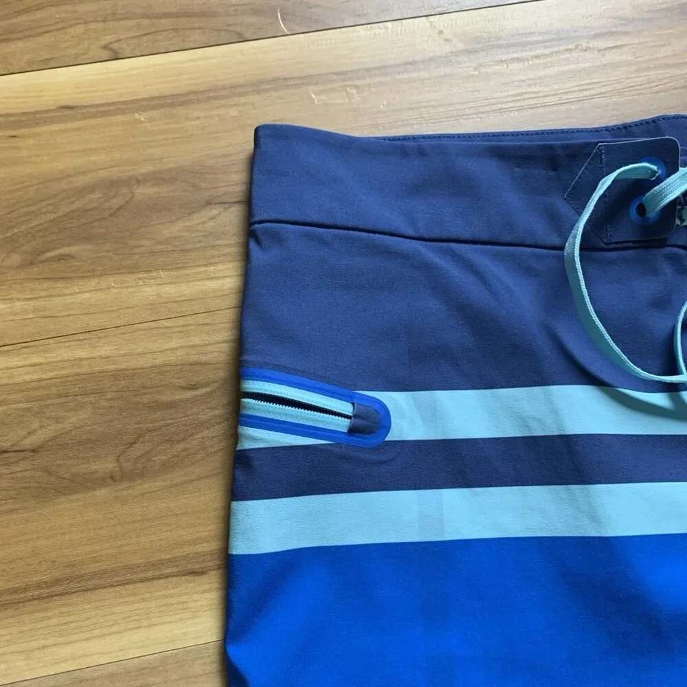Vineyard Vines Chappy Swim Trunks Men’s Size 30 Board Shorts Blue Unlined